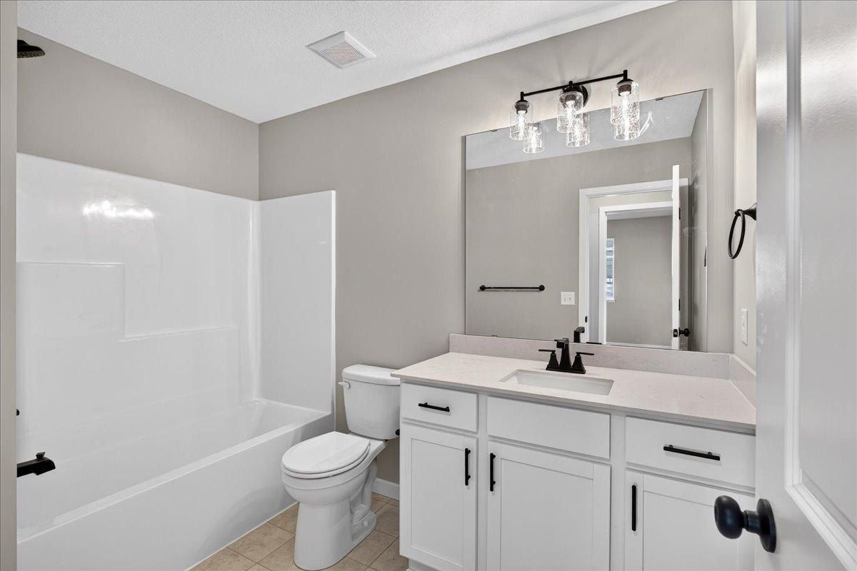 25860 Emerson Court. Wyoming, MN 55092