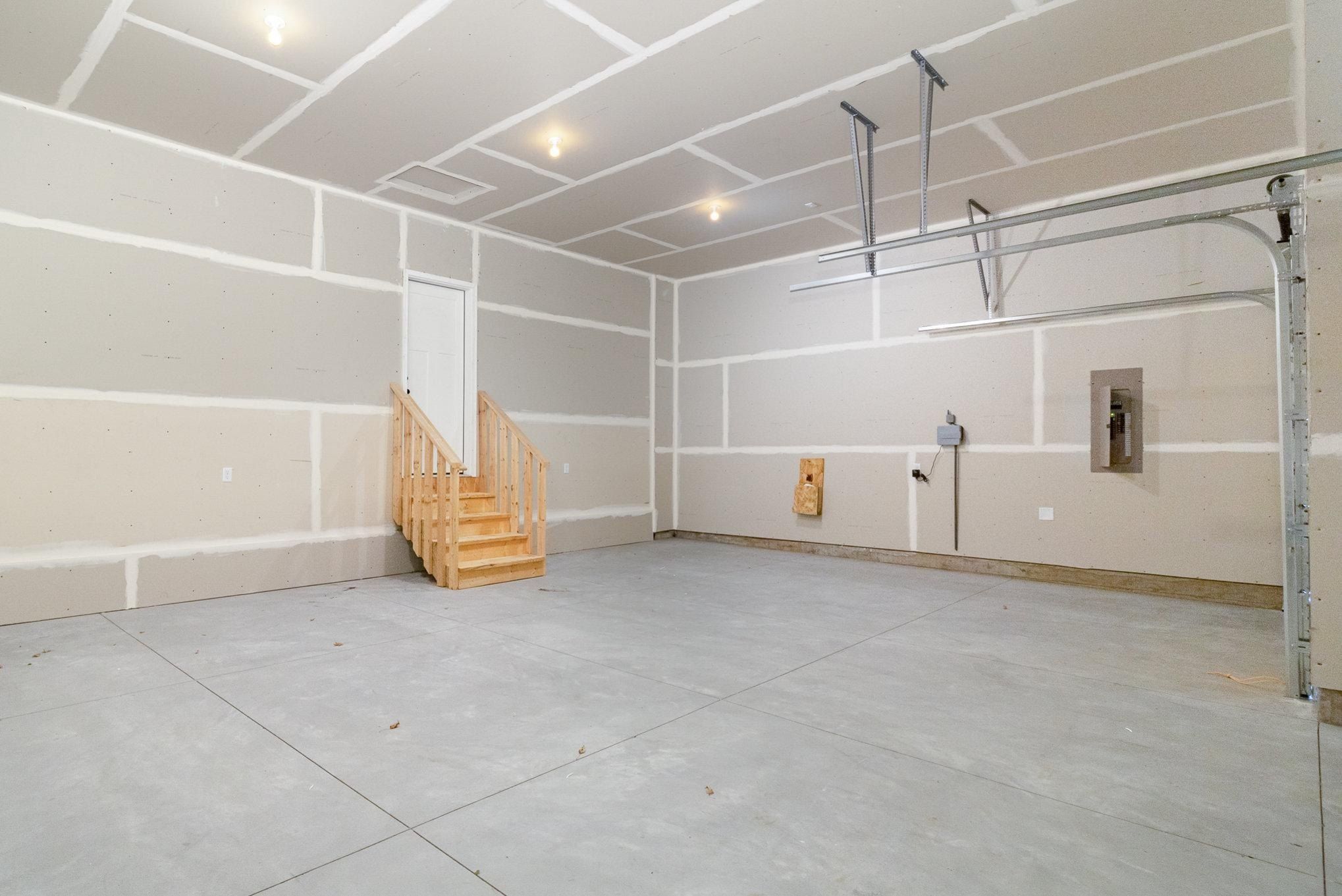 22790 Silverod Street Nw. Saint Francis, MN 55070