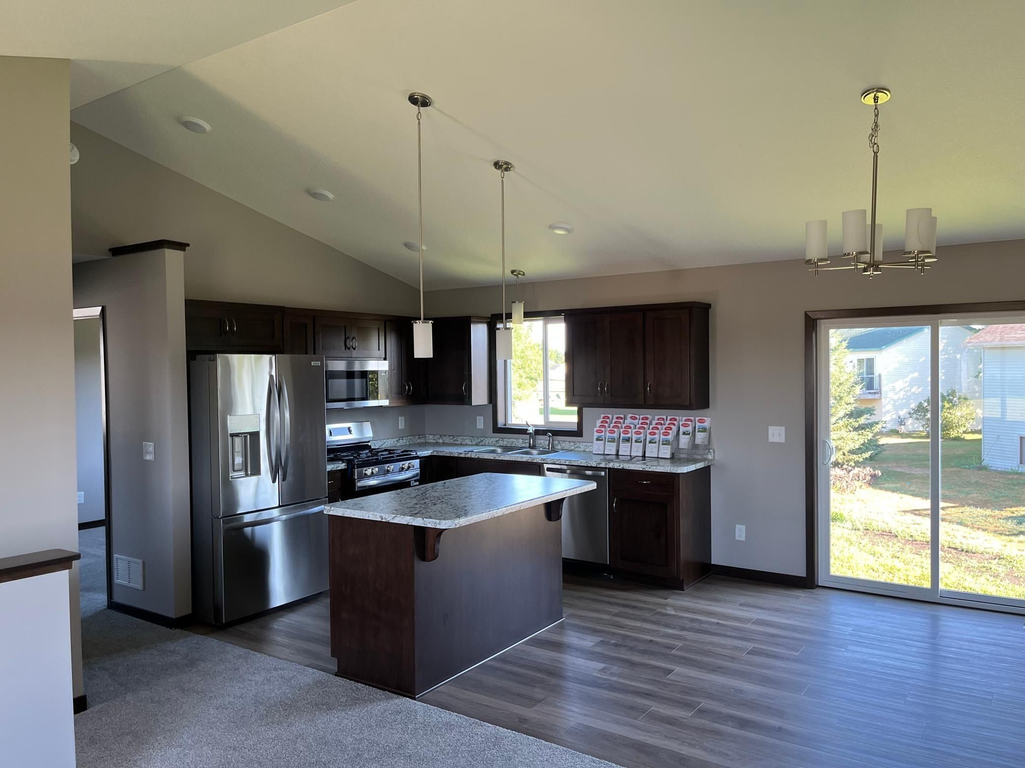 1802 Oak Pond Drive Nw. Sauk Rapids, MN 56379