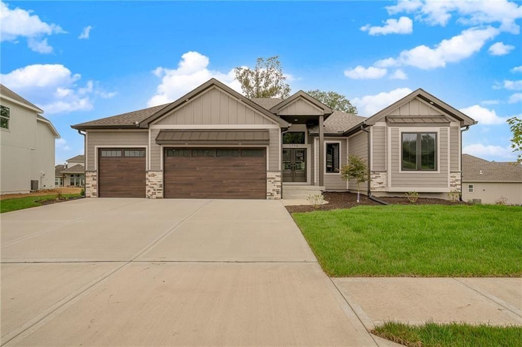 13686 Lookout Circle. Platte City, MO 64079