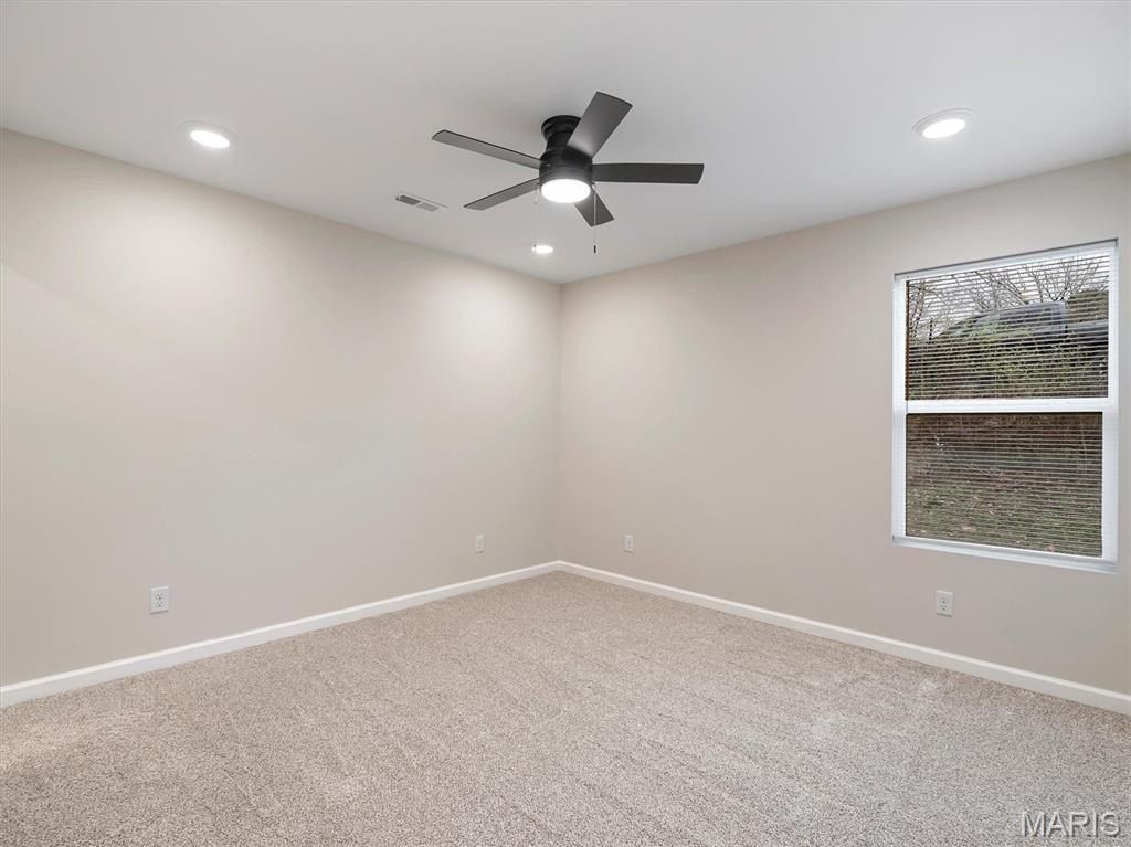 4 Hibbard St. Saint Clair, MO 63077