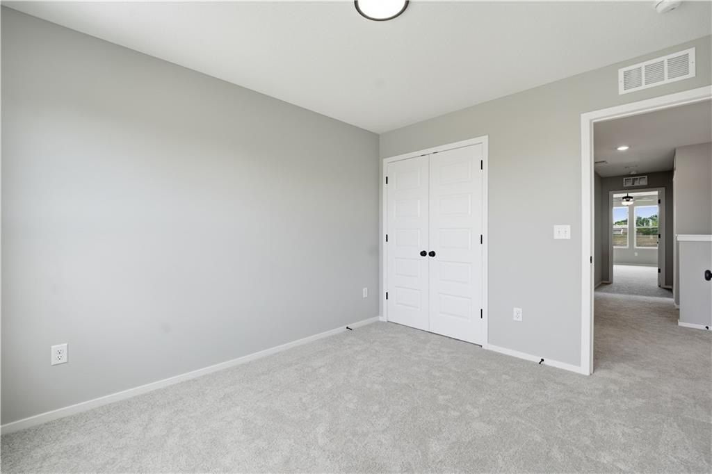 1309 Se Windbreak Drive. Lees Summit, MO 64081