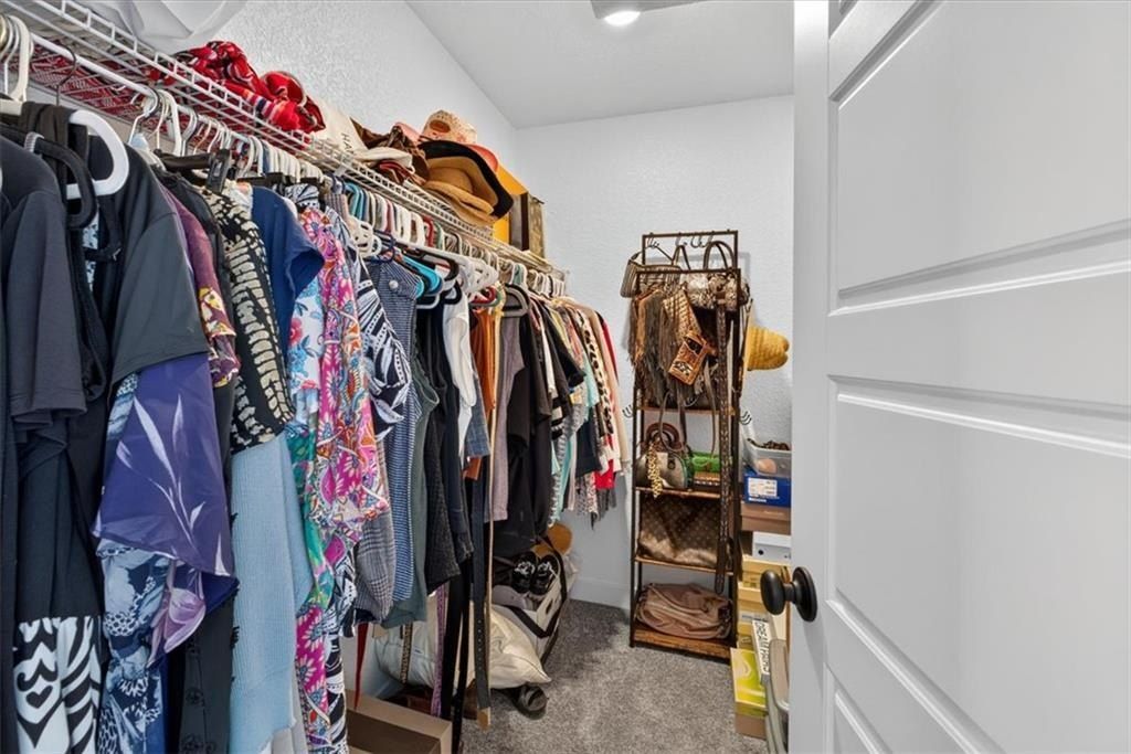 8724 Sw Brickell Drive. Blue Springs, MO 64064