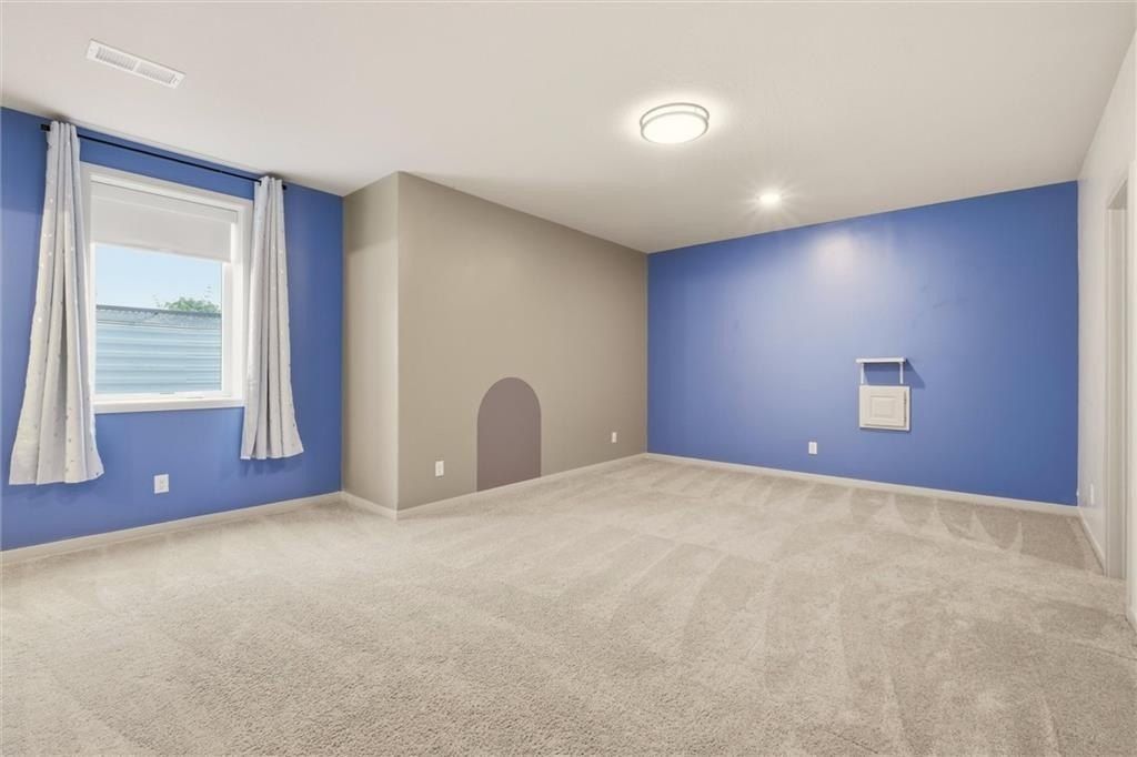 2818 Ne 102Nd Street. Kansas City, MO 64155