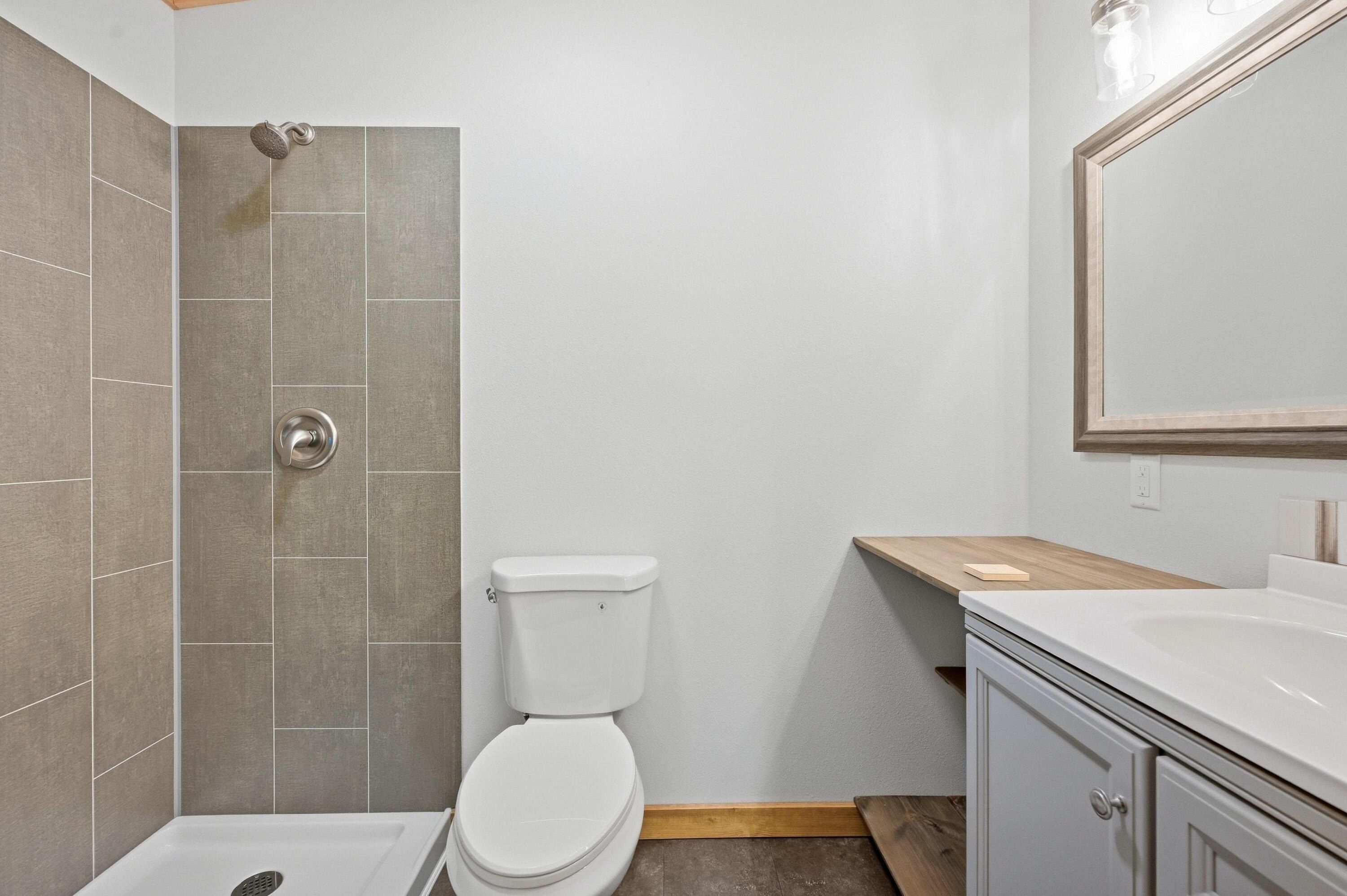 11905 Opal Lane. Neosho, MO 64850