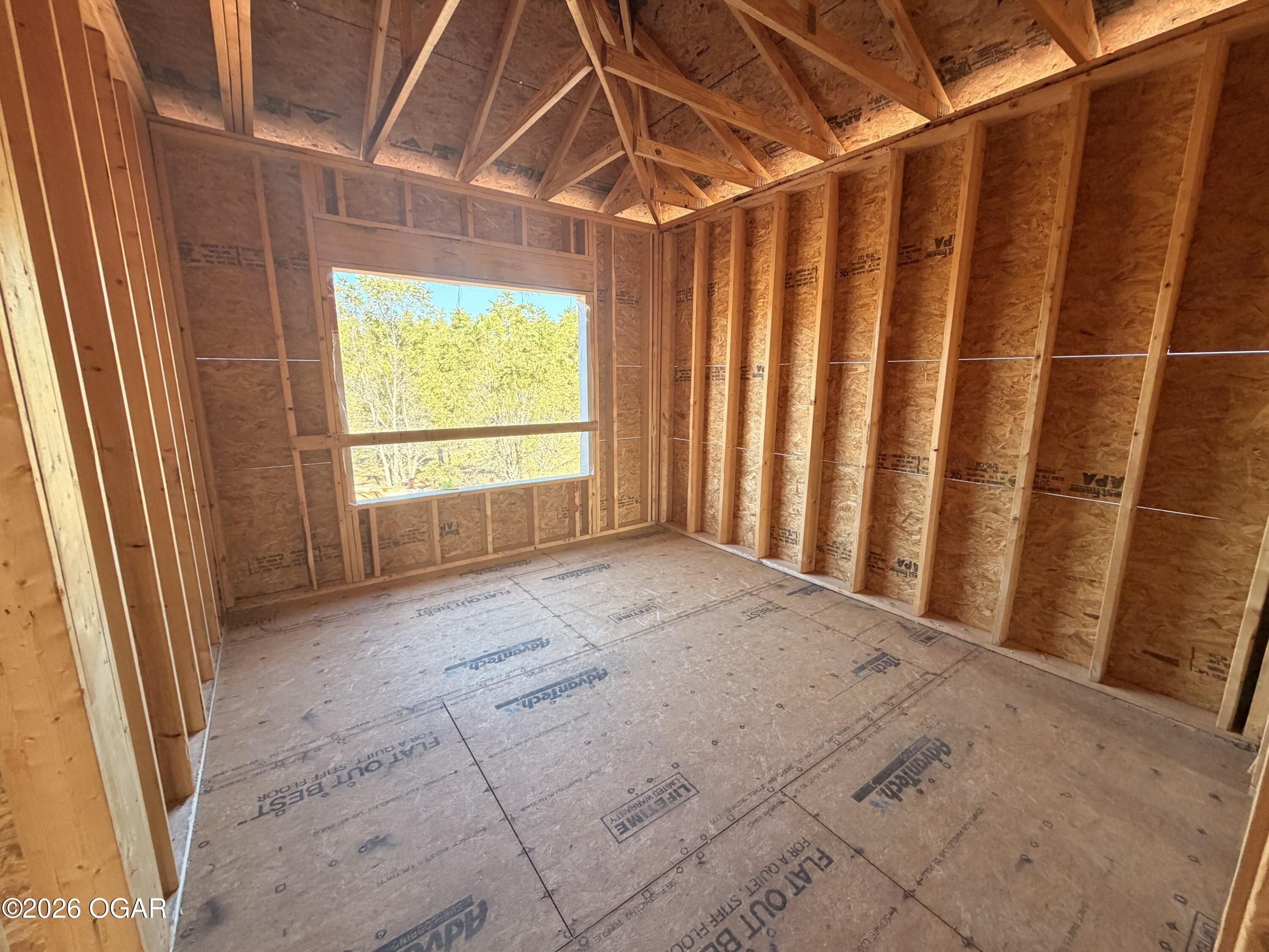 11084 Buttercup Drive. Joplin, MO 64804