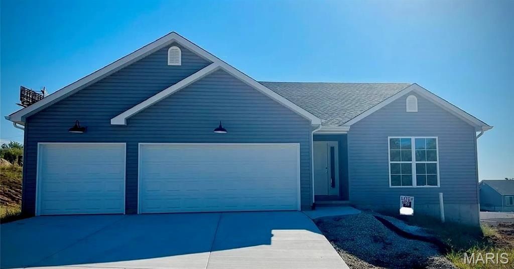 753 Blake Drive. Hillsboro, MO 63050