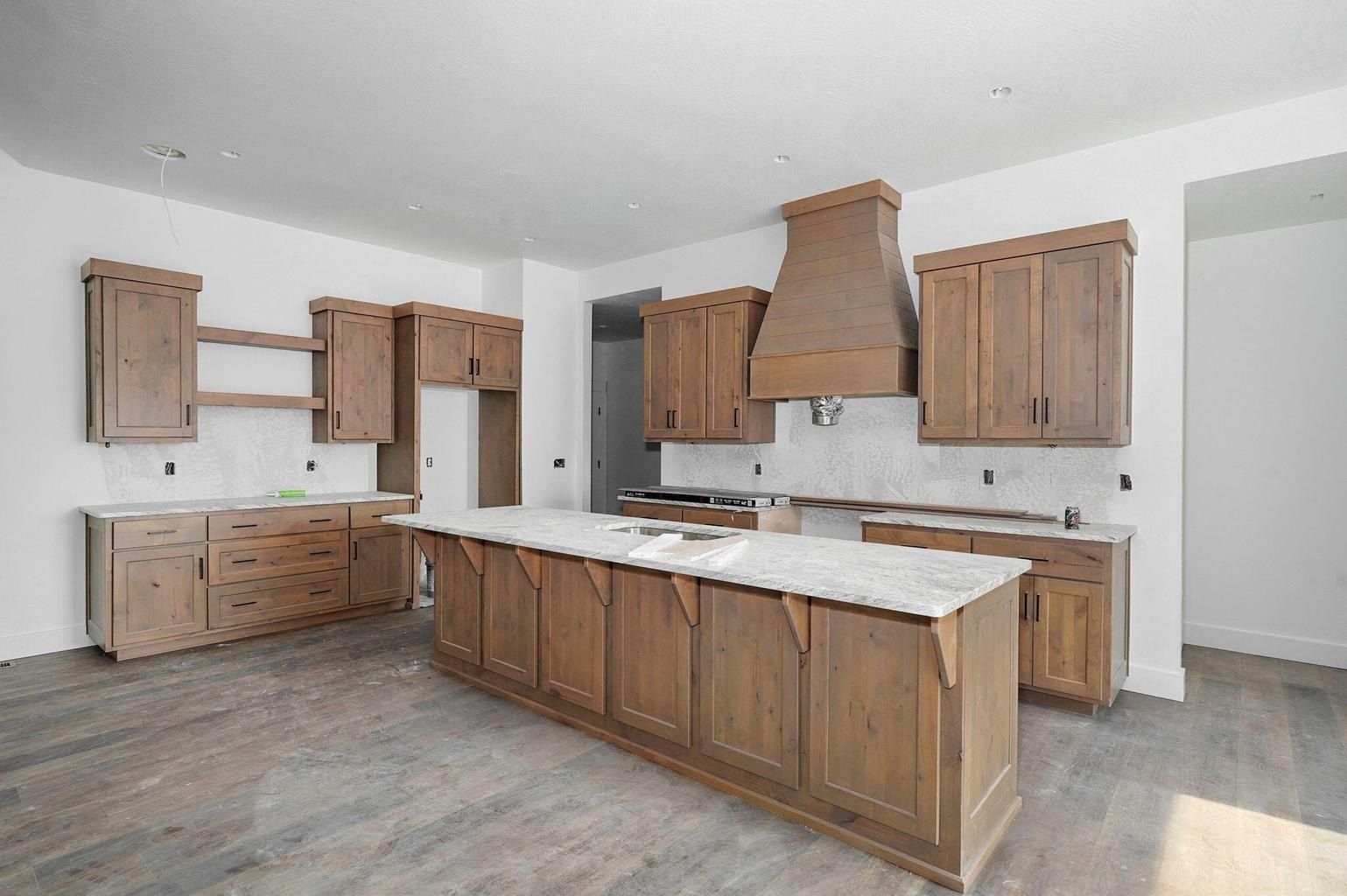 1331 N Dunmore Circle. Nixa, MO 65714