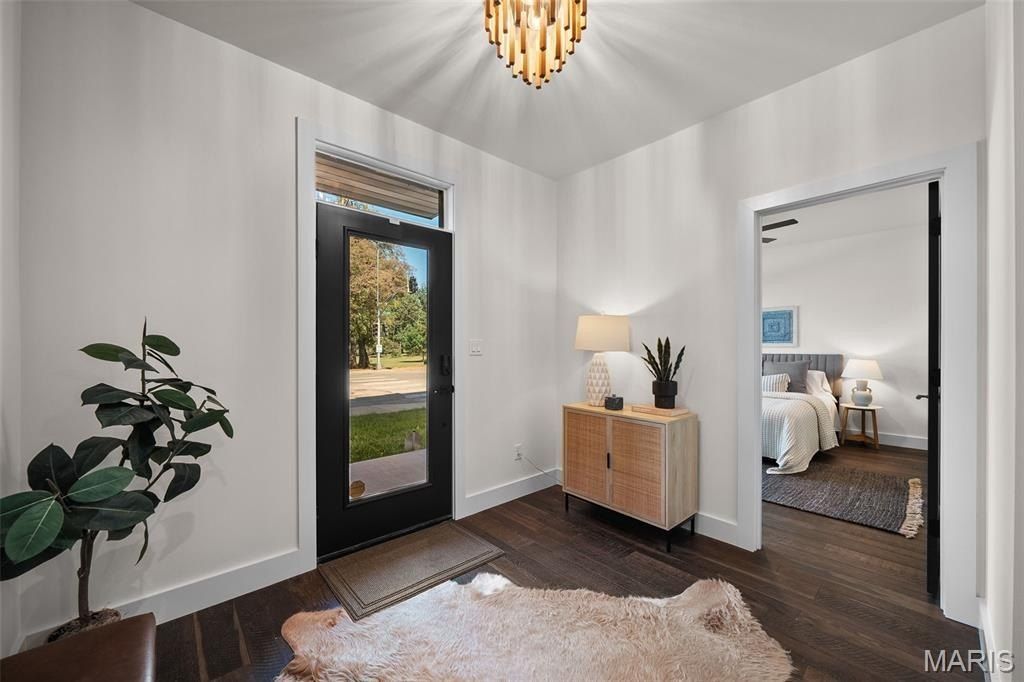 4302 Arsenal Street. Saint Louis, MO 63116