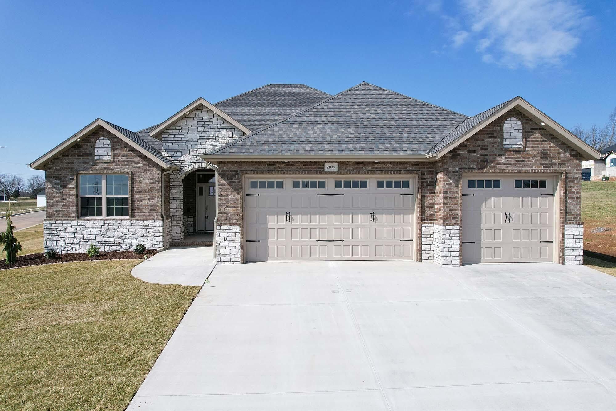 2079 North Unbridled Court. Springfield, MO 65802