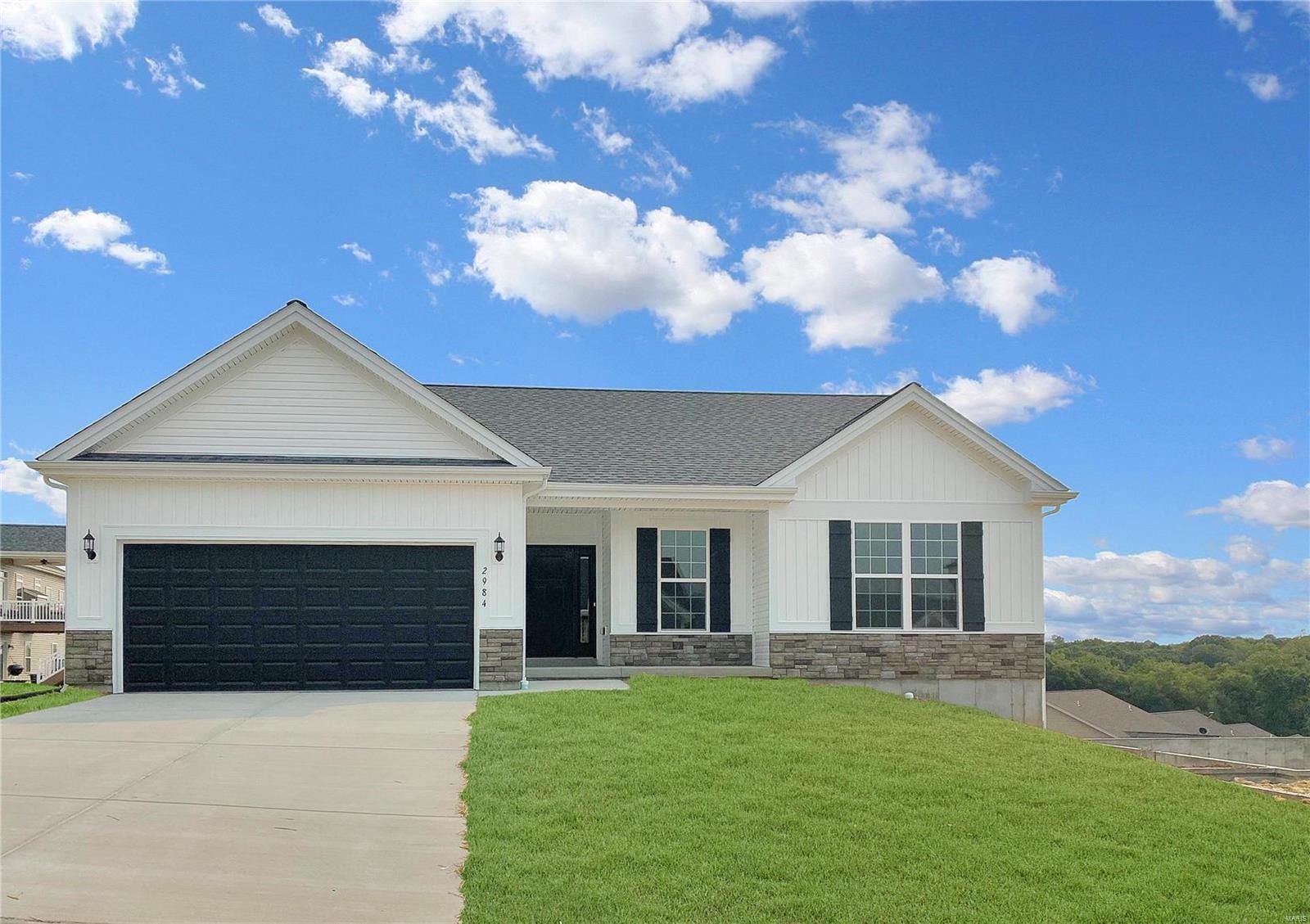 43 Clare Court. Washington, MO 63090