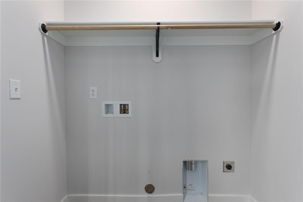 4521 Forest Avenue. Kansas City, MO 64110