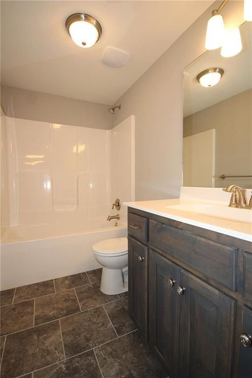 11432 N Auburndale Circle. Kansas City, MO 64157