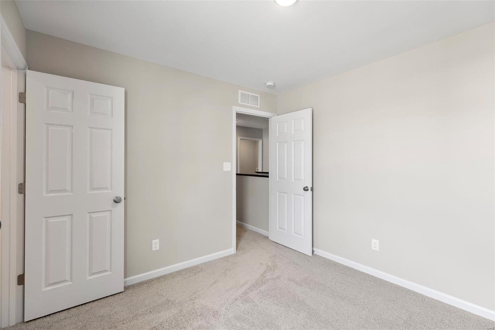 41 Fairmount Grove Drive. St Peters, MO 63376