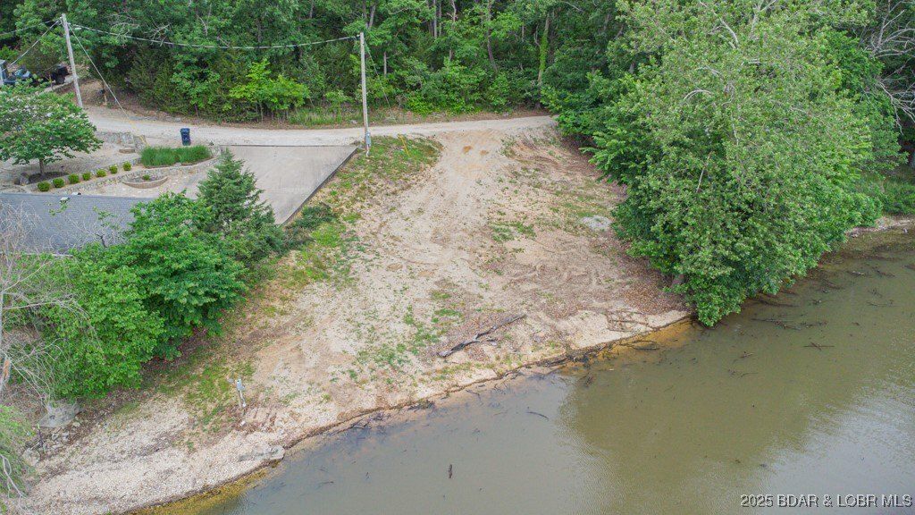 Glover Lane Lot 1. Sunrise Beach, MO 65079