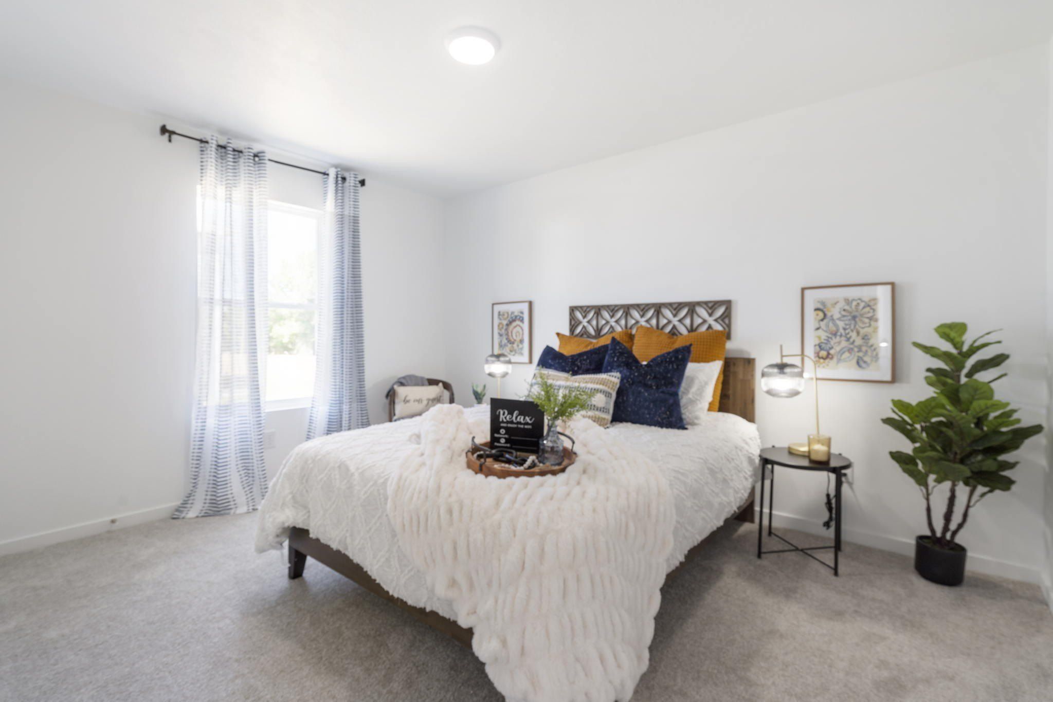 3914 E Fieldcrest Court. Brookline, MO 65619