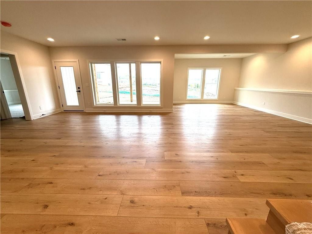 2315 Sw Serena Place. Lees Summit, MO 64082