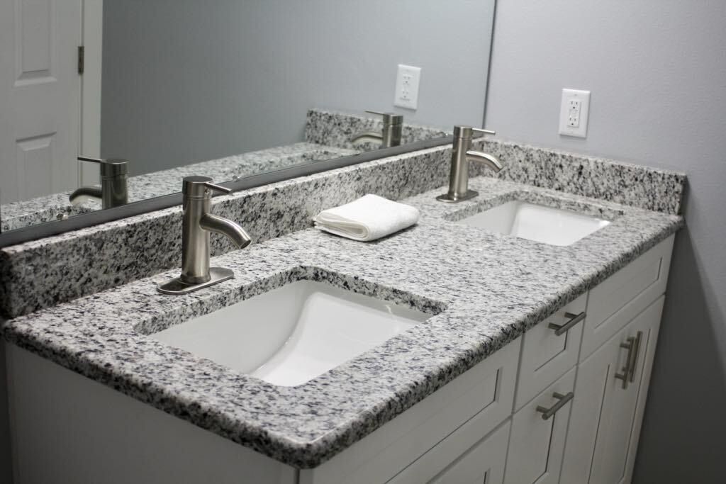 146 Mound Street. Forsyth, MO 65653