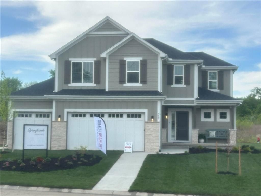 417 Se Maxwell Drive. Blue Springs, MO 64014