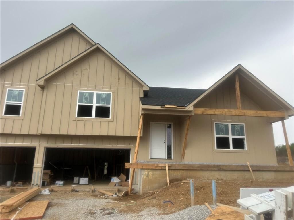 4209 Se Adams Drive Drive. Blue Springs, MO 64014