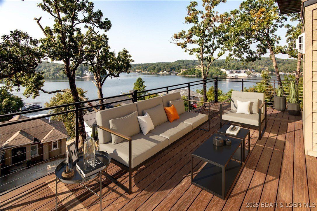 85 Sylvan Views Avenue. Linn Creek, MO 65052