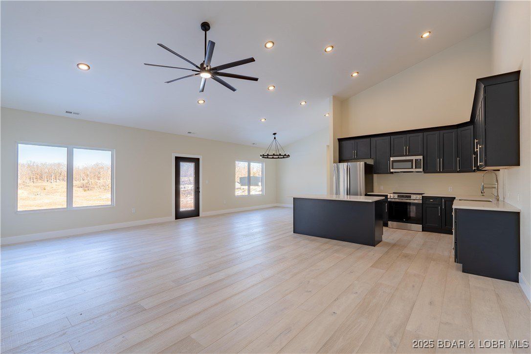 27 Kingdom Cove Road. Sunrise Beach, MO 65079