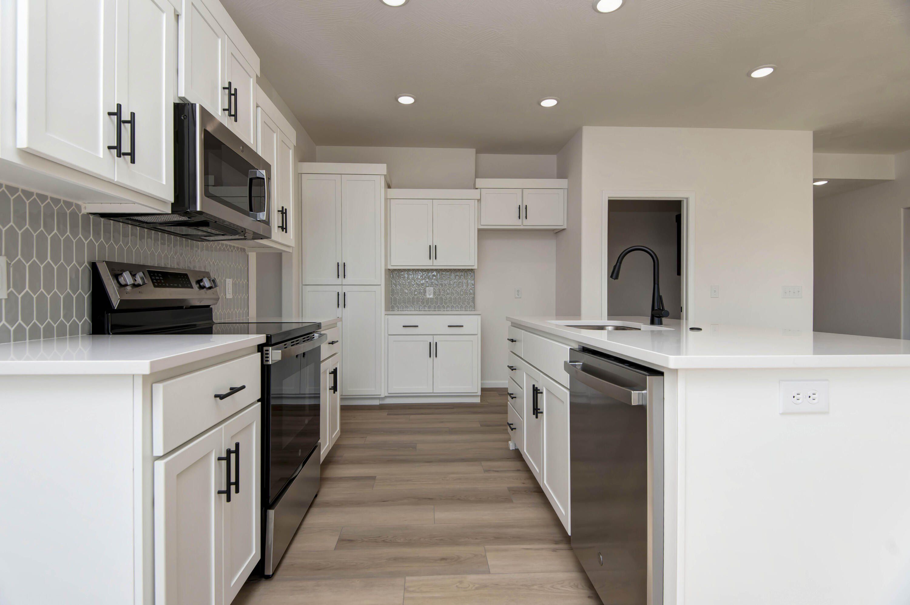 515 Spring Meadow Drive. Rogersville, MO 65742