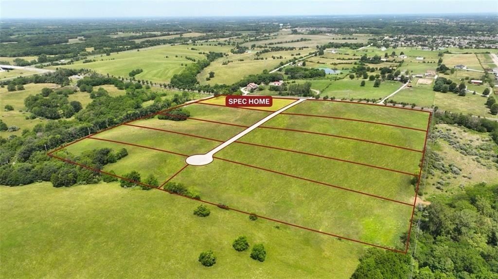 10800 N Ewing Avenue. Kansas City, MO 64156