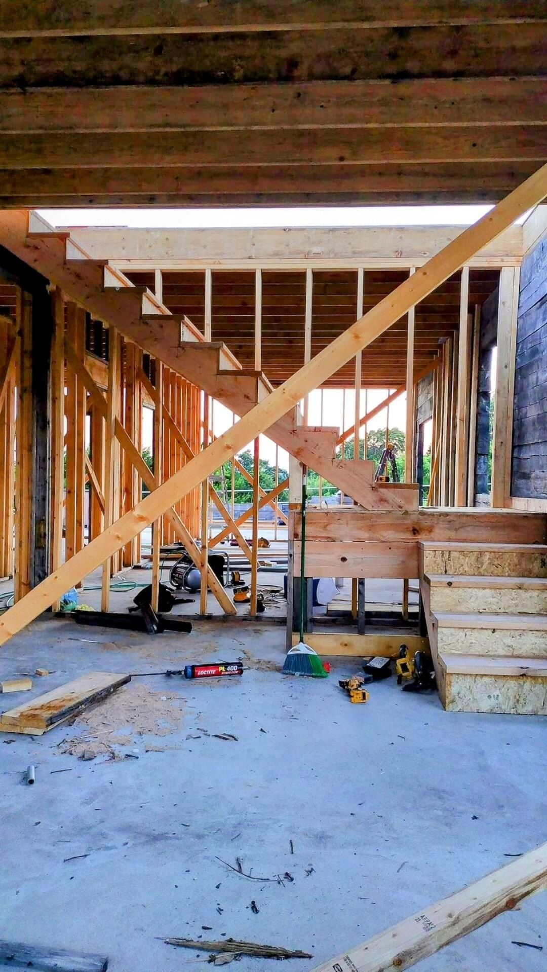 1830 Falcon  24830  Drive. Galena, MO 65656