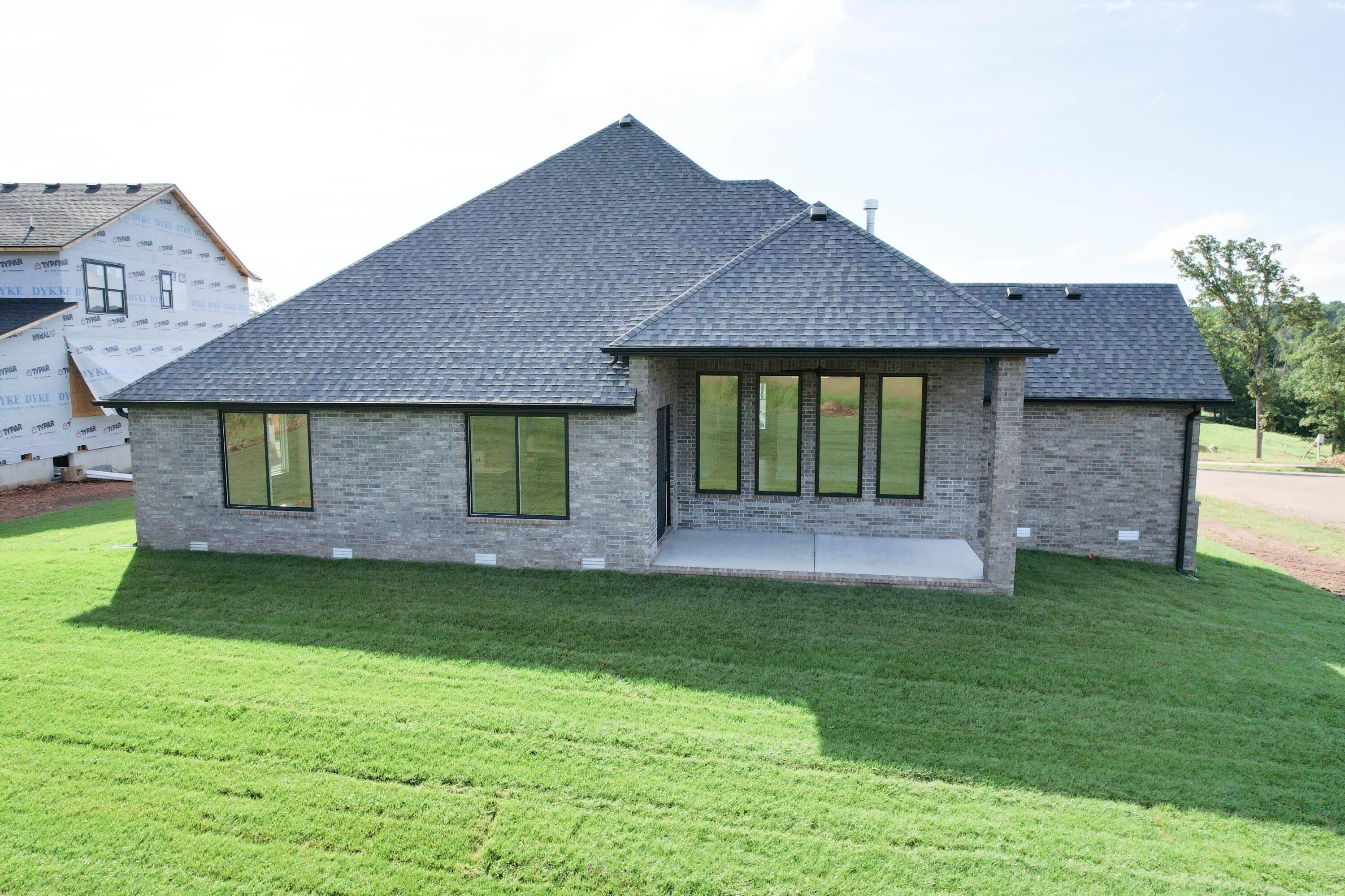 6059 S Clay Avenue. Springfield, MO 65810