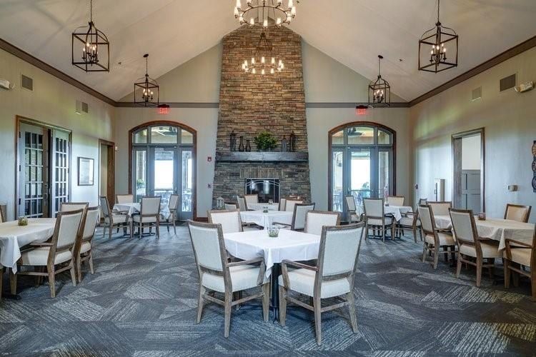 778 Creekmoor Drive. Raymore, MO 64083