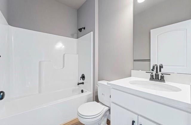 27016 E Dogwood Lane. Lees Summit, MO 64086