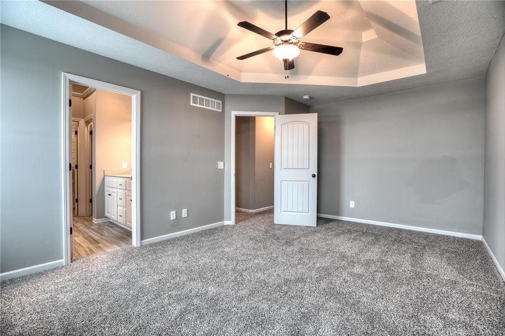 6110 Ne 118Th Street. Kansas City, MO 64156