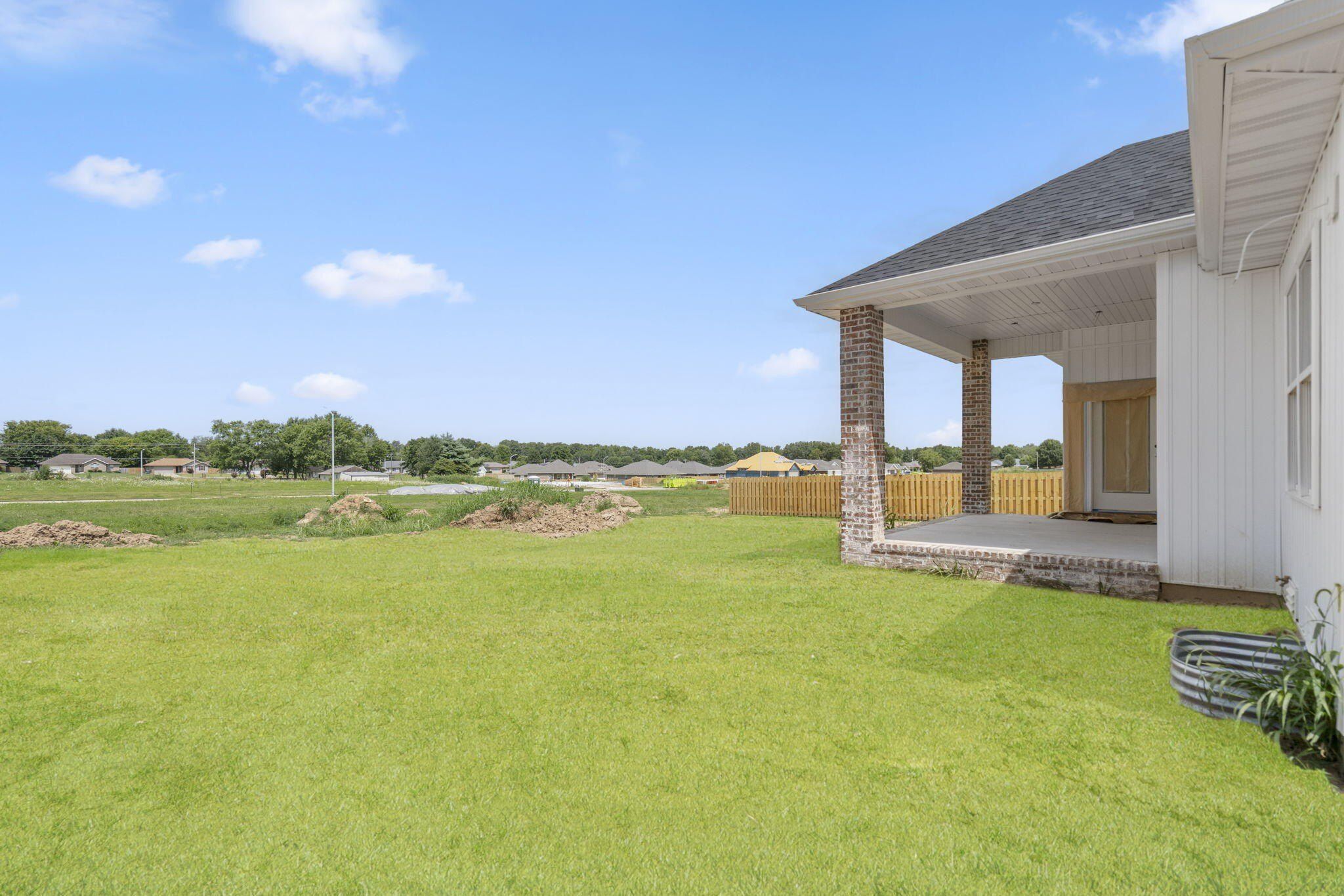 5267 Logan Drive. Battlefield, MO 65619