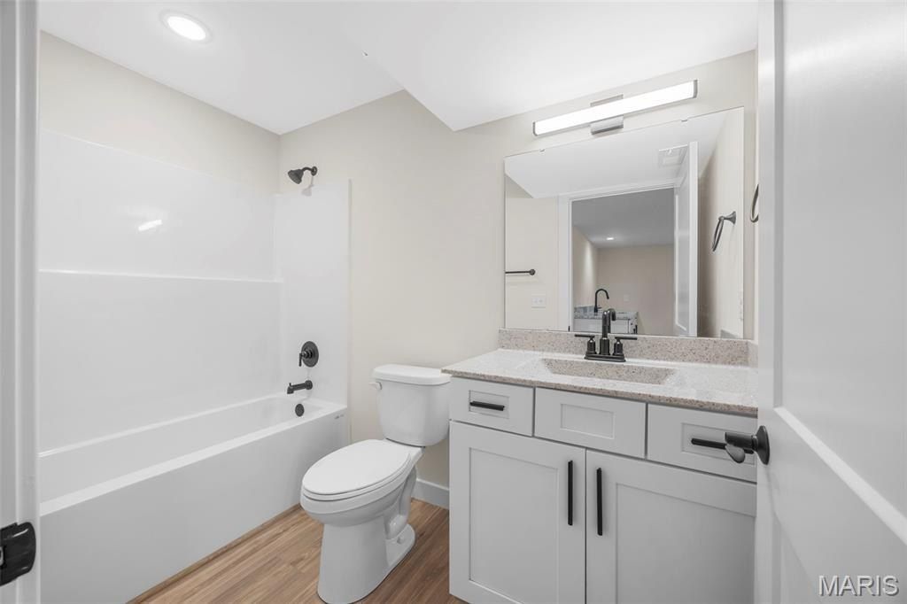 229 Pierce View Circle. Wentzville, MO 63385