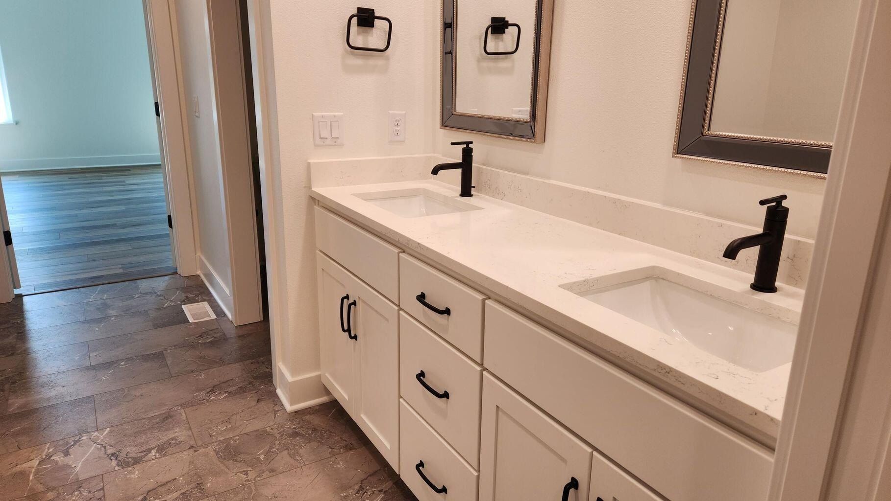 4332 S Vining Avenue. Springfield, MO 65804