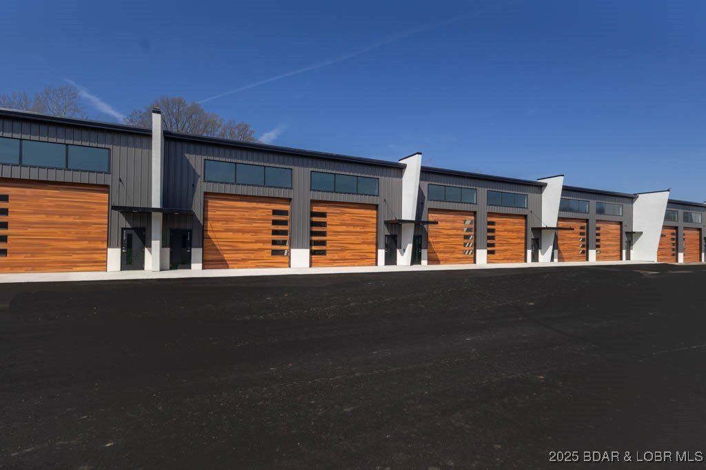 100 Blue Heron Hill Unit 110. Lake Ozark, MO 65049