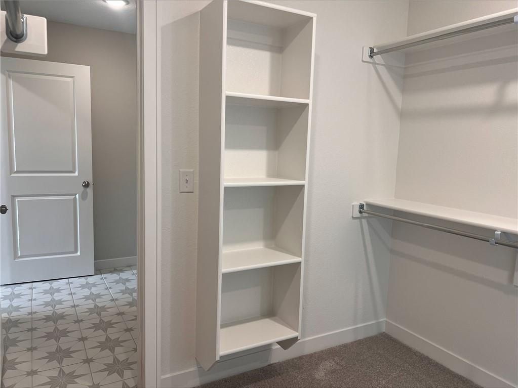 1937 Sw Hightown Drive. Lees Summit, MO 64082