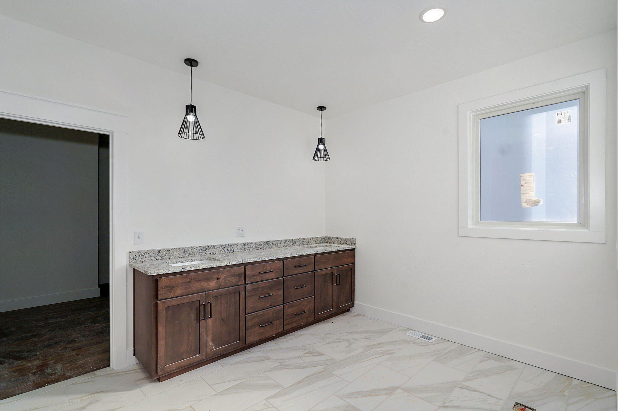 3017 W Teton Drive. Springfield, MO 65810