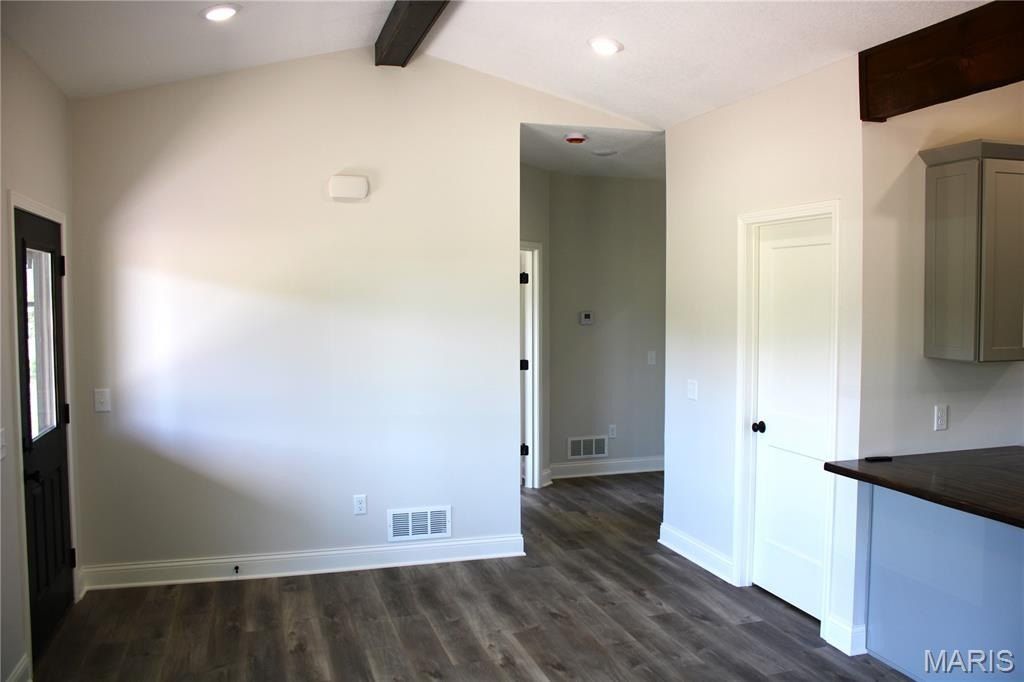 17582 Monroe Rd 675. Perry, MO 63462