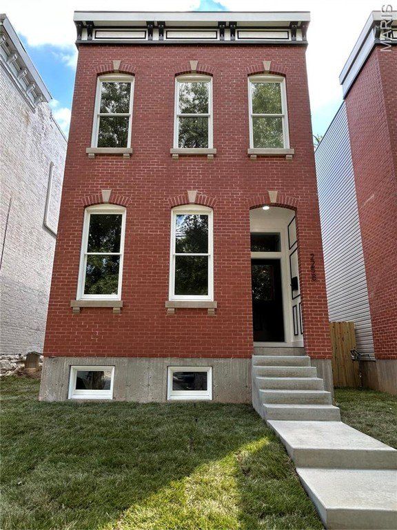2258 S Jefferson Avenue. Saint Louis, MO 63104