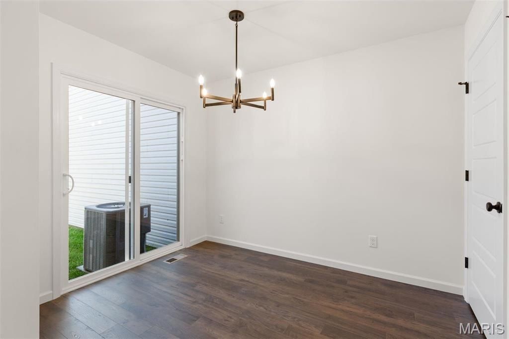 304 Fall Harvest Parkway. Wentzville, MO 63385