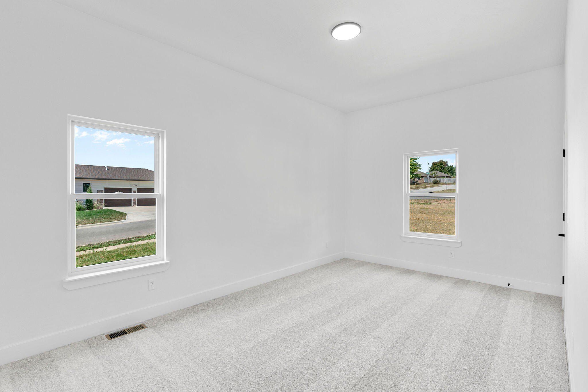 603 S Foxridge Avenue. Republic, MO 65738