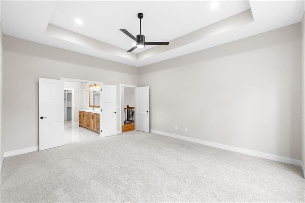 5110 Nw Montebella Drive. Riverside, MO 64150