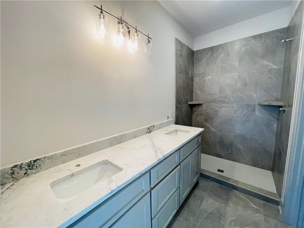 1001 S Riverview Avenue S. Independence, MO 64056