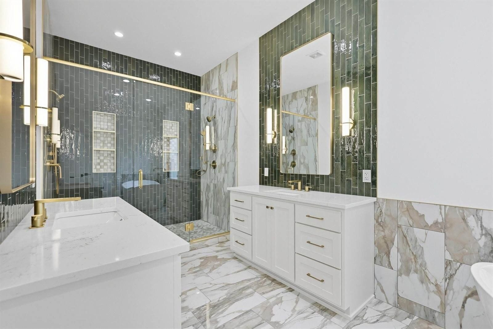 1744 East Cobblestone Drive. Ozark, MO 65721