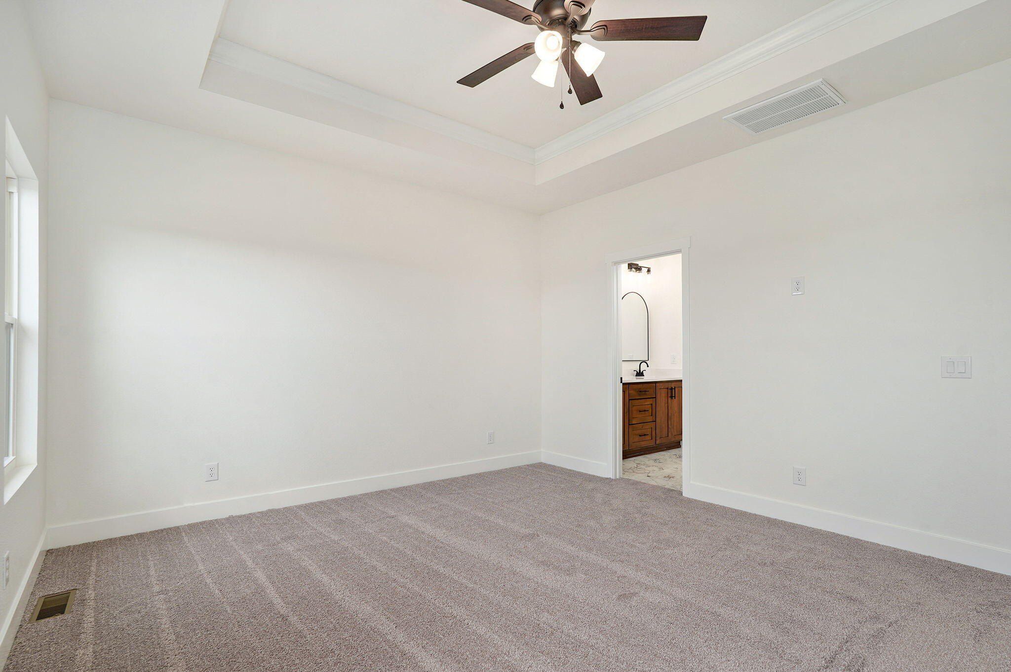 1453 N Collins Drive. Republic, MO 65738