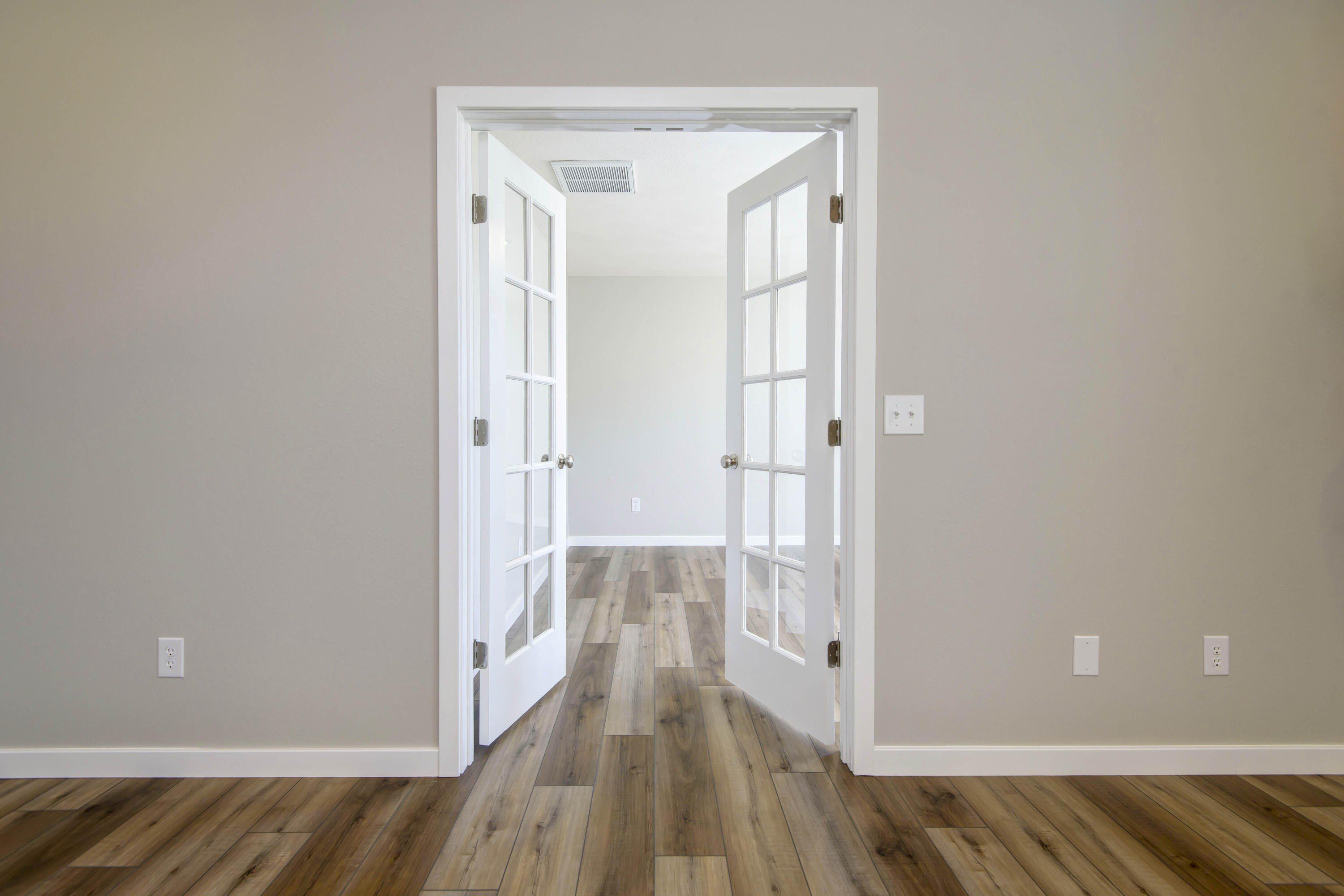 516 Spring Meadow Drive. Rogersville, MO 65742