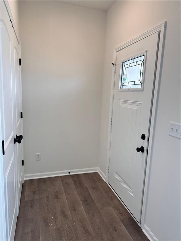 1302 Ne Redwood Court. Oak Grove, MO 64075