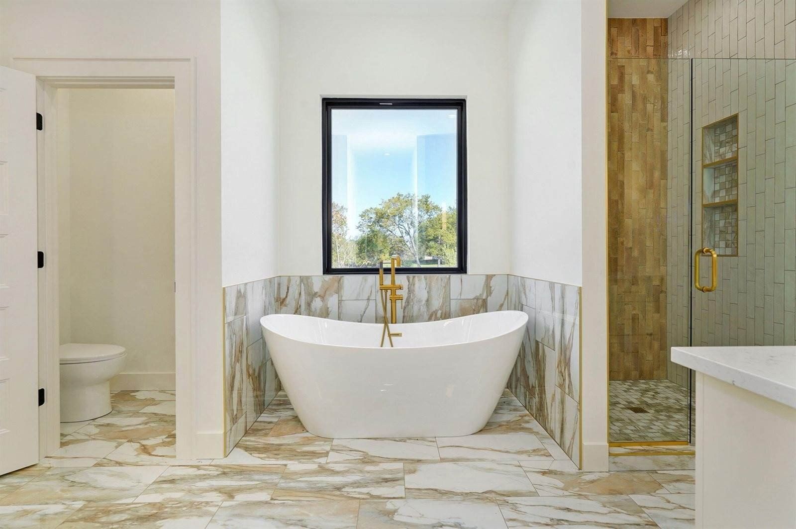 1688 East Cobblestone Drive. Ozark, MO 65721